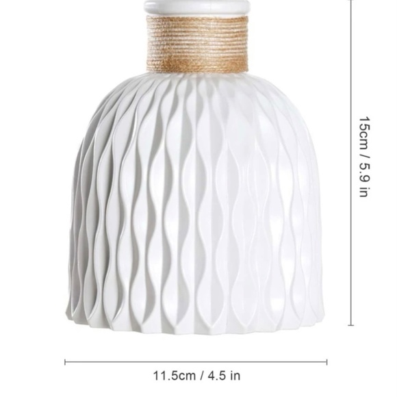 Boho minimalist decorative vase - Picture 2 of 3